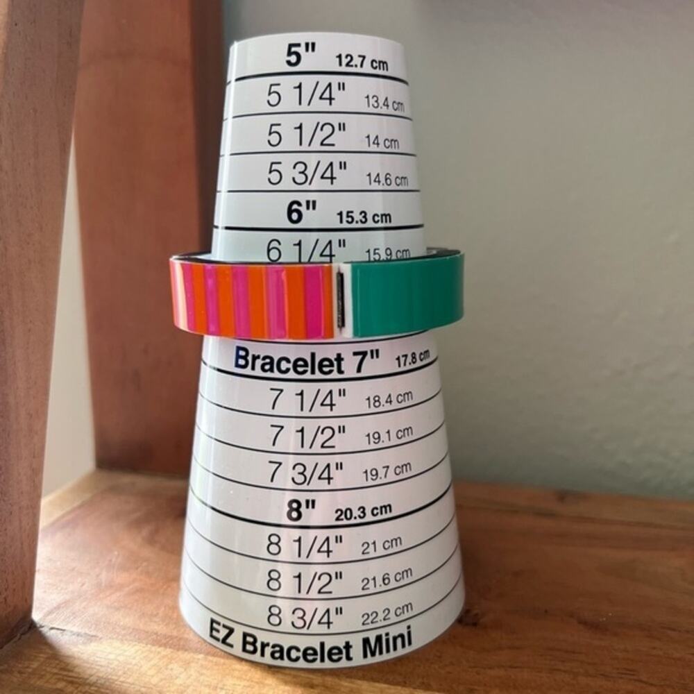 Vintage BANGLS Multi Color Link Fashion Magnetic Bracelet